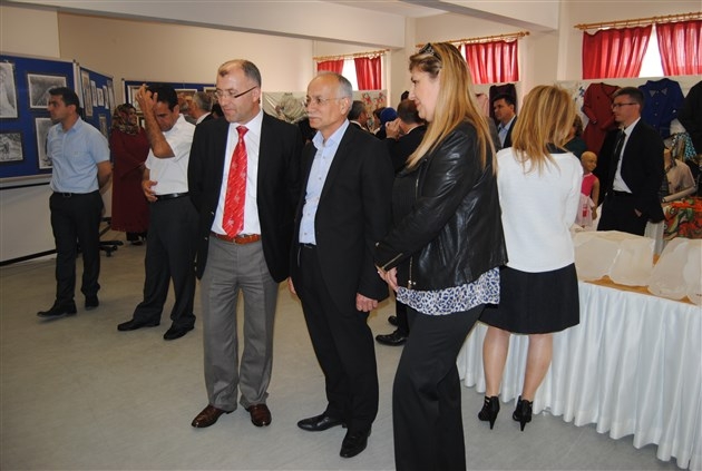 Halk Eğitim Merkezi'nin sergisine büyük ilgi
