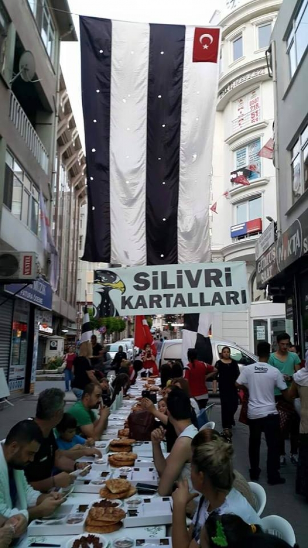 Silivri'de sosyal medyayı sallayan iftar!