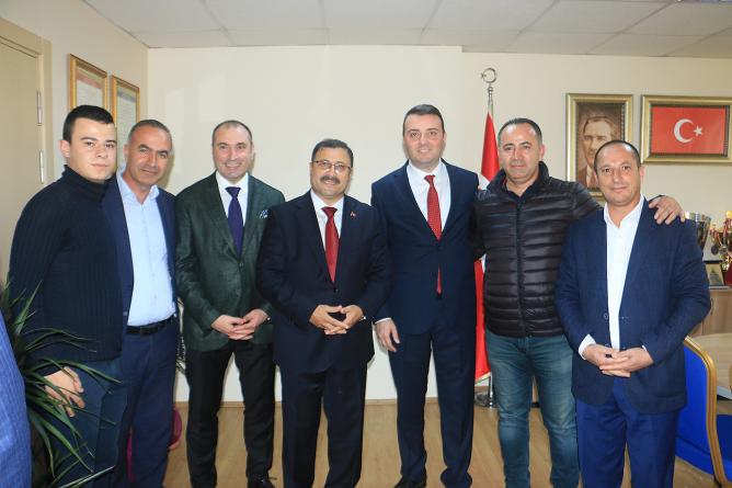Metin Karakaş, adaylık başvurusunu yaptı