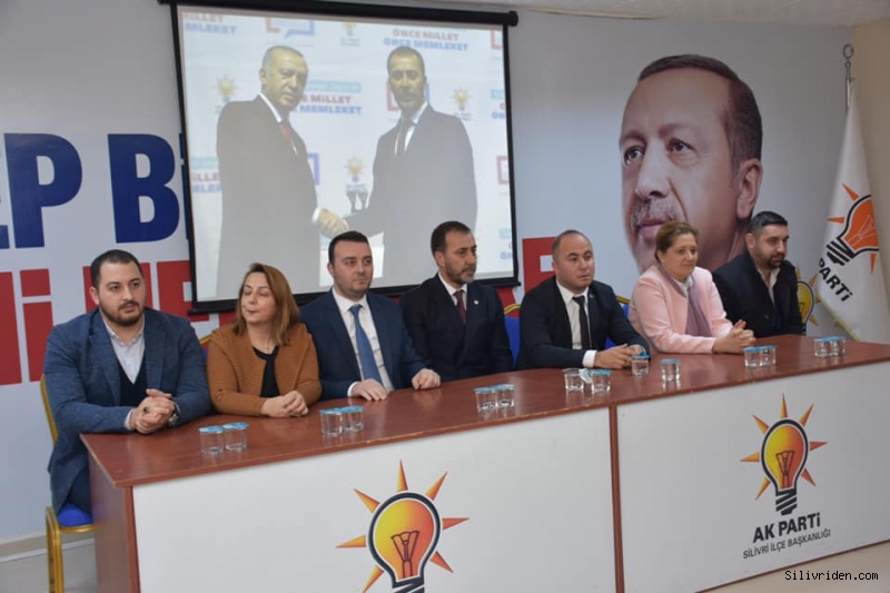 Bayrak öpüp söz verdiler