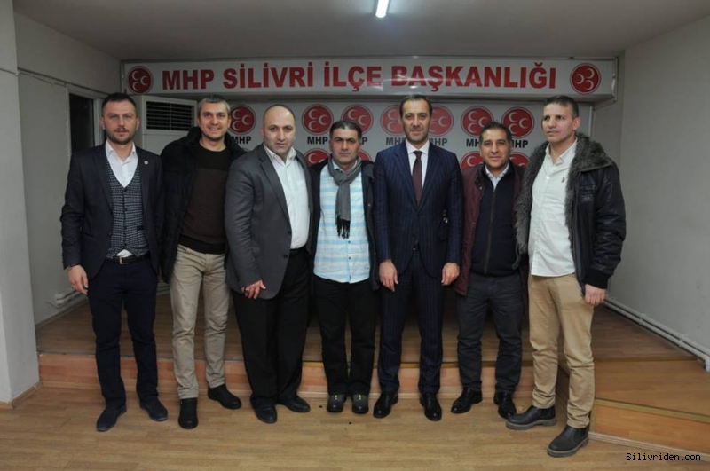 Edis, "Hizmet için ben de varım"