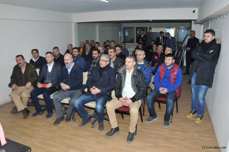 Edis, "Hizmet için ben de varım"