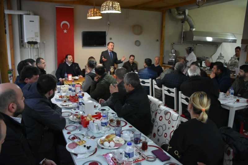 Işıklar, Akçeşme esnafına projelerini anlattı