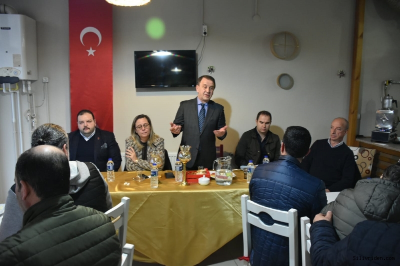 Işıklar, Akçeşme esnafına projelerini anlattı