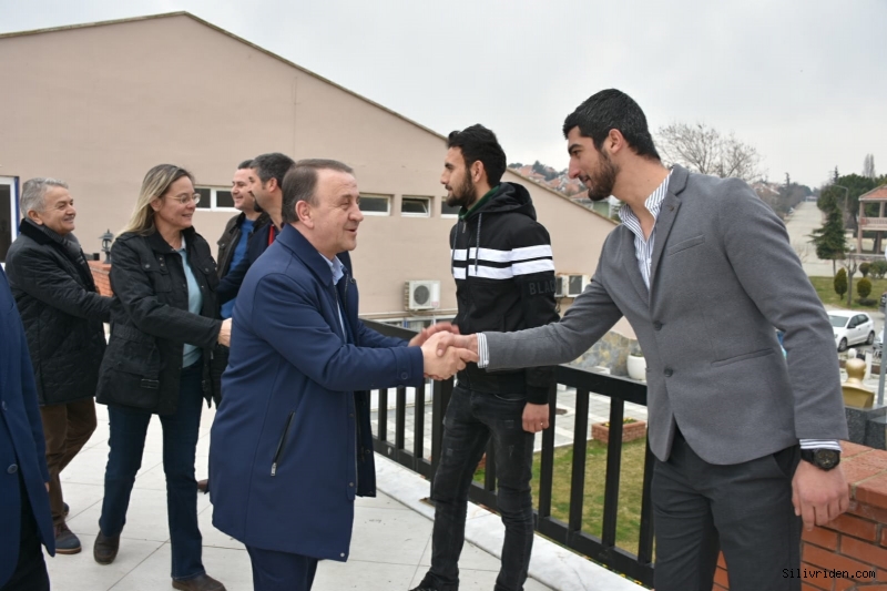 Işıklar Uyumkent sakinleriyle kahvaltıda buluştu
