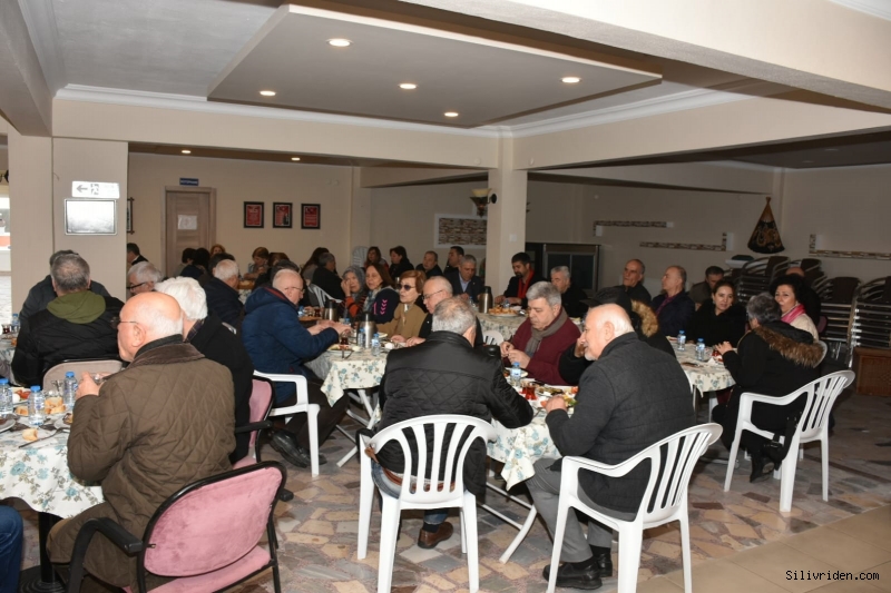 Işıklar Uyumkent sakinleriyle kahvaltıda buluştu
