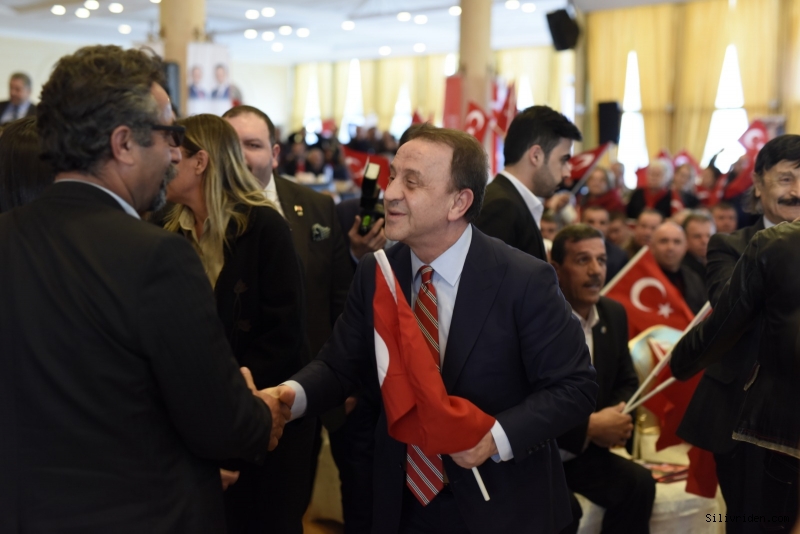 Işıklar Ekibini ve Yeni Dönem Projelerini Tanıttı