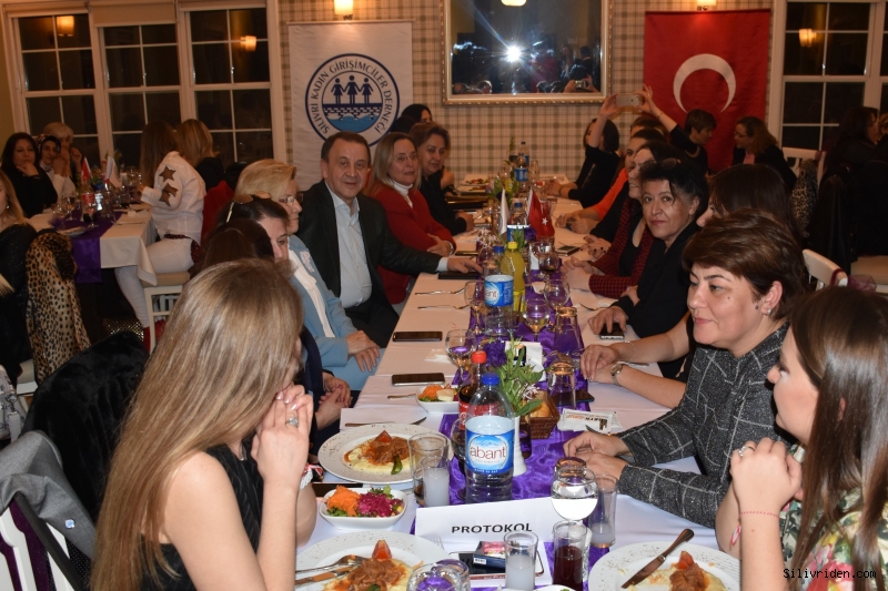 Işıklar KAGİDER'in 8 Mart programına katıldı