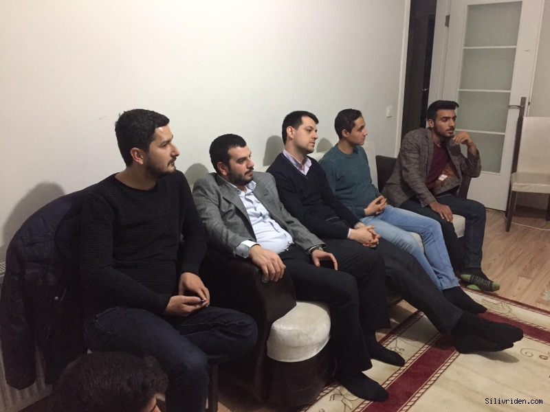 Üniversite Öğrencilerine İttifak Markajı