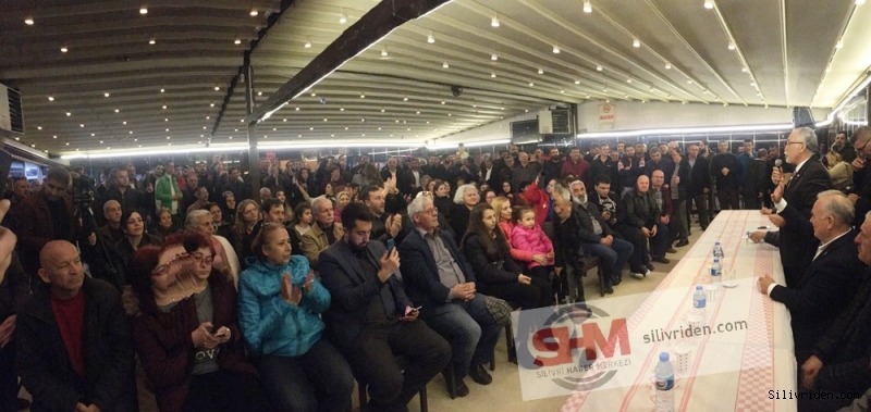 "Binaları giydirsen ne yazar, insanlar seni gönlünden sildi"