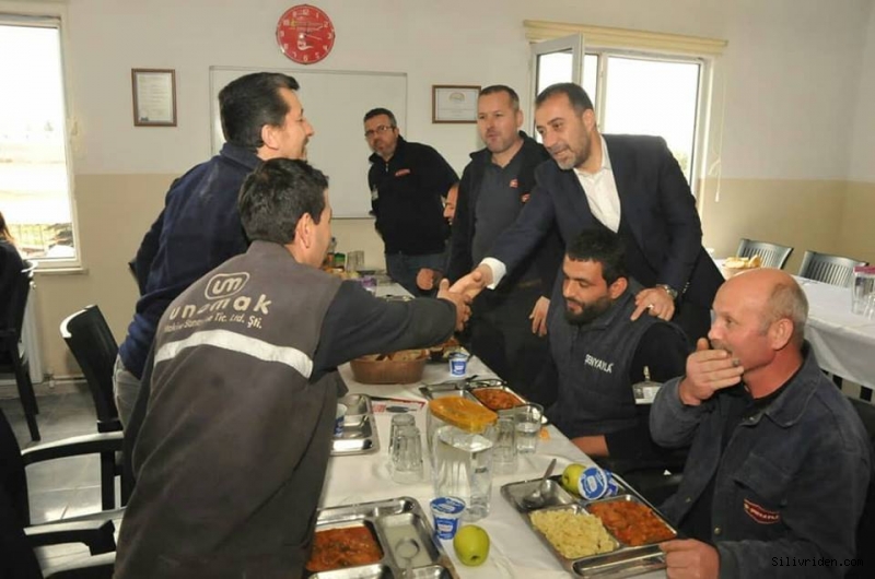 Şenyayla çalışanlarına projelerini anlattı