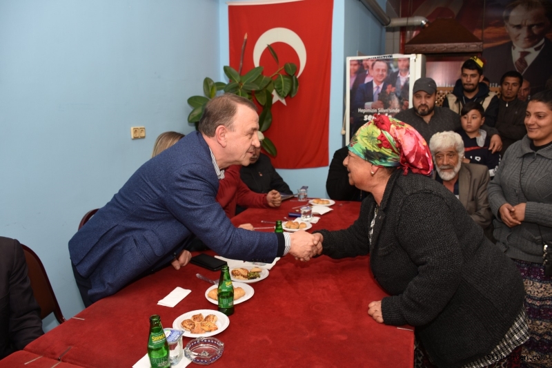 Romanlardan samimi karşılama