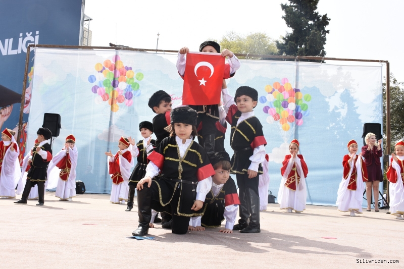 SİLİVRİ'DE 23 NİSAN KUTLAMASI