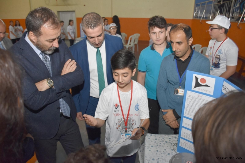 Ertuğrul Gazi Ortaokulu Kütüphanesi Açıldı