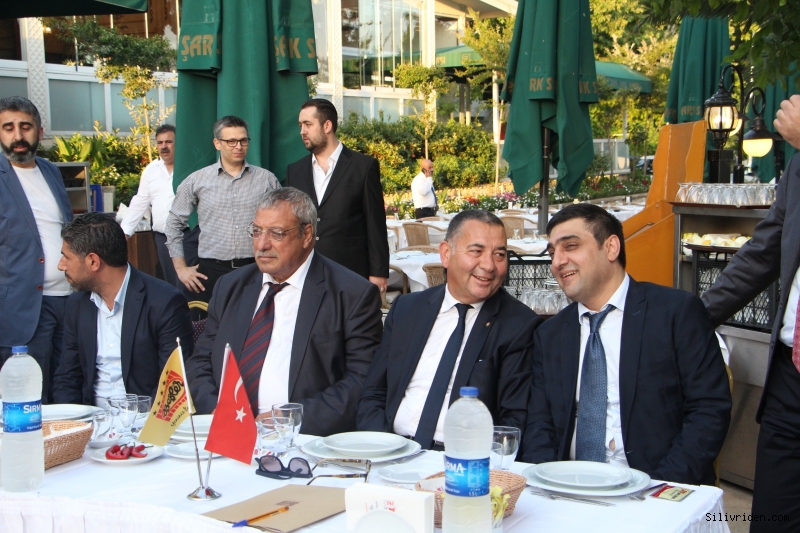 Şanlıurfalılar Binali Yıldırım için bir araya geldi