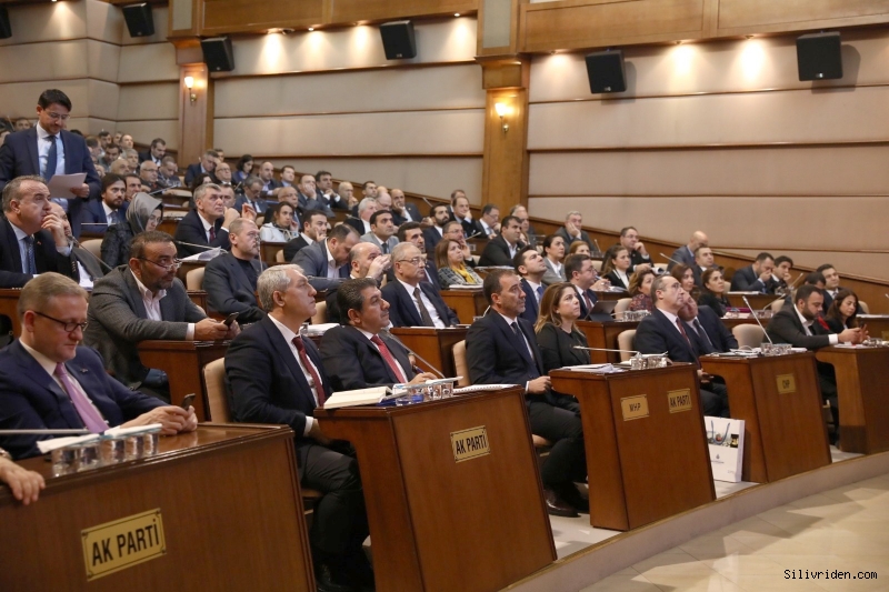 Yılmaz'dan İBB Meclisine damga vuran konuşma
