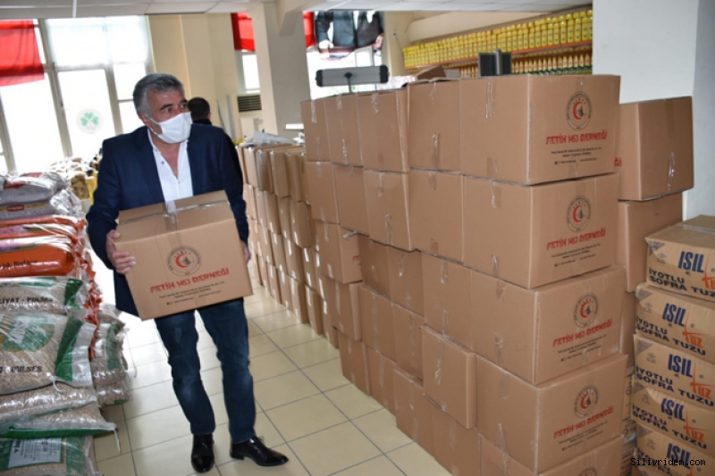 Hayırseverlerin yardımları devam ediyor
