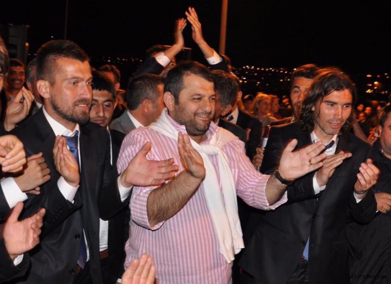 Mustafa Saral tarih yazmaya devam ediyor