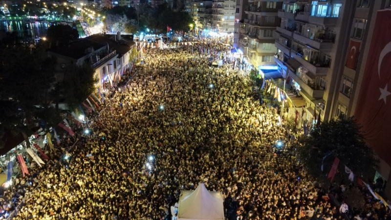 Festival coşkusu Hadise ile zirve yaptı