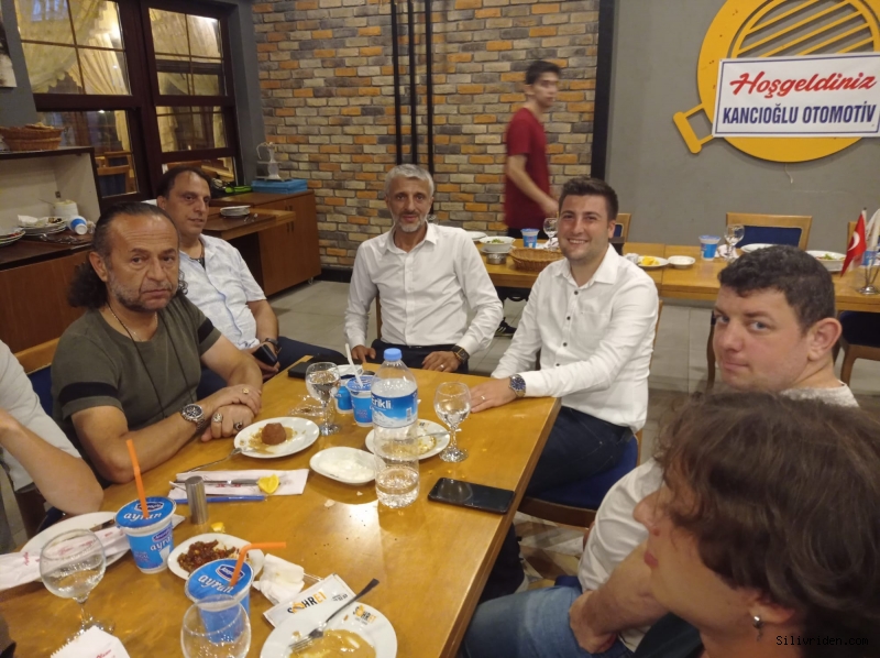 Engellileri bir araya getiren yemek
