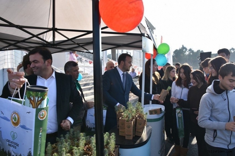 AK Parti, okulları yeşillendiriyor!