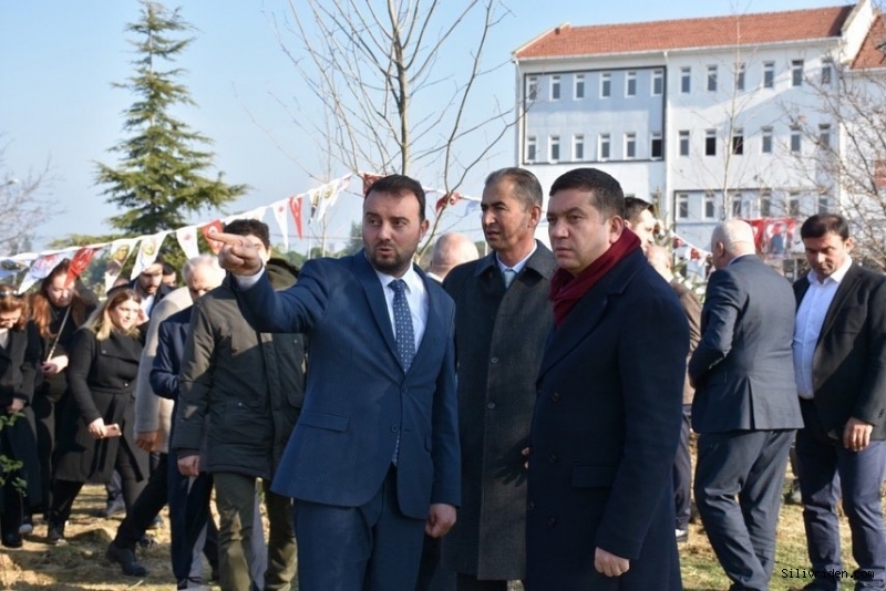 AK Parti, okulları yeşillendiriyor!