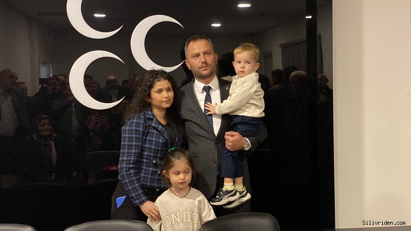 Deniz Edis yoğun katılımla adaylığını açıkladı