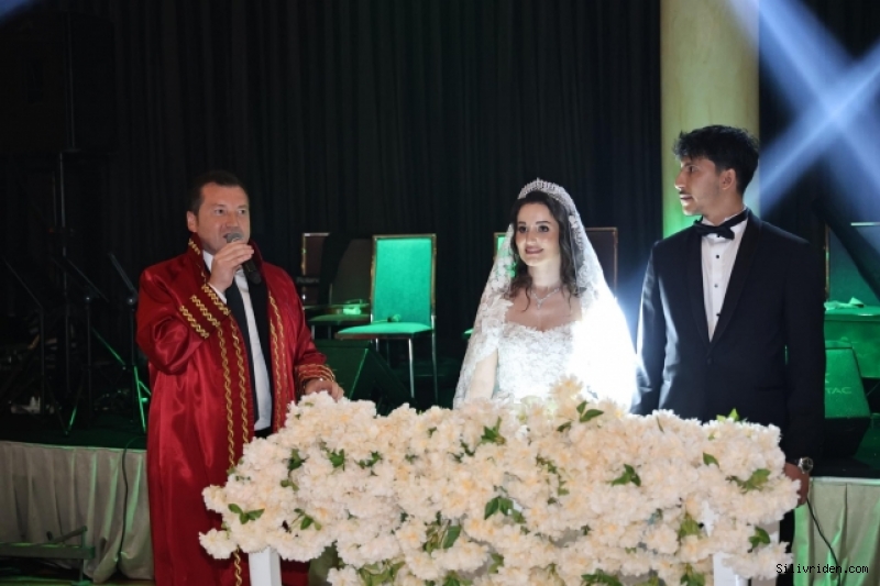 Oğuz Tuncay'ın oğlu Oğulcan ve Yaren evlendi