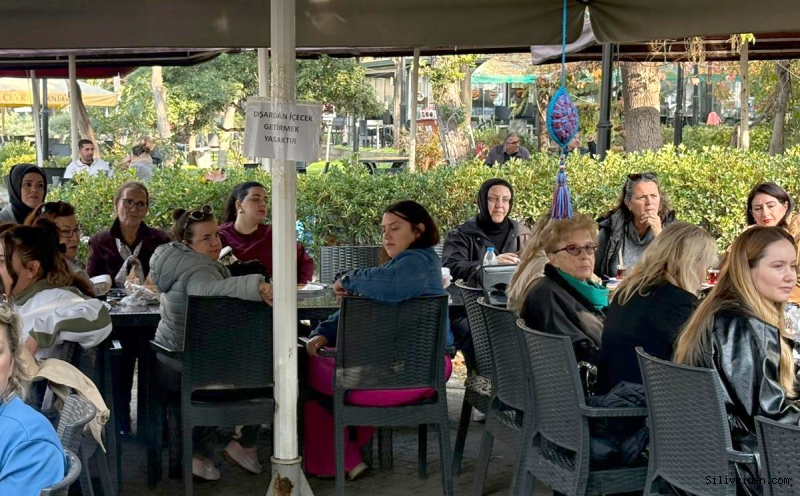 Silivri Kadınları sahilde buluştu