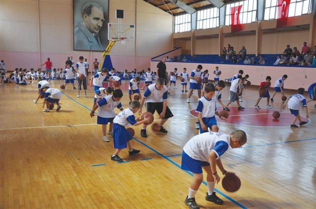 Yaz Spor Okulu kayıtları başlıyor!