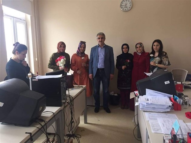 AK Parti Hemşireler Gününü Unutmadı!