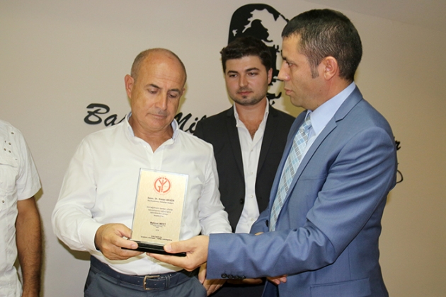 Gazeteciler Derneği ve konferans salonu açıldı