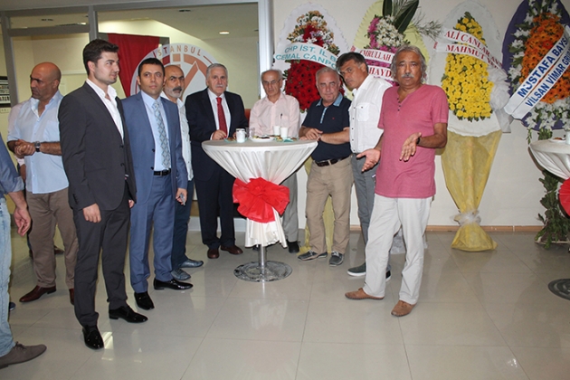 Gazeteciler Derneği ve konferans salonu açıldı