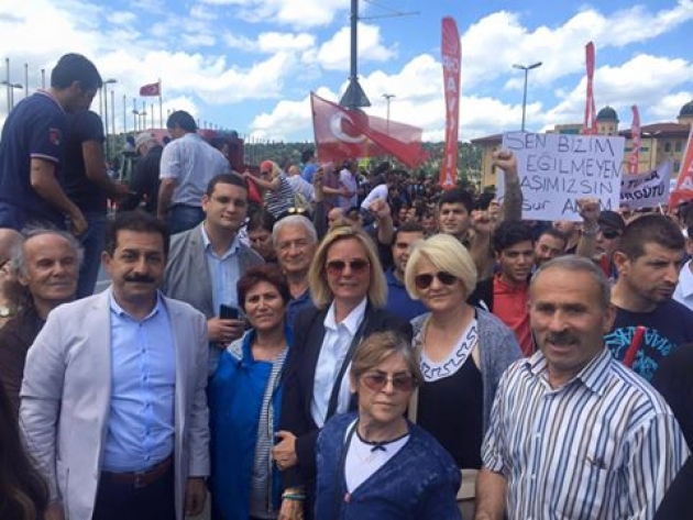 12.5 milyon insanı zor tutuyoruz