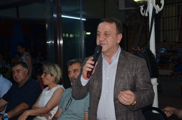 Işıklar sokak iftarlarında