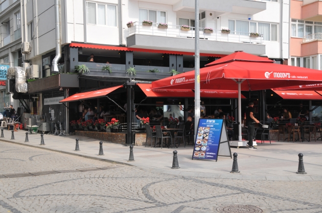 Moody's Cafe lezzetine lezzet kattı! İşte eşsiz tatlar