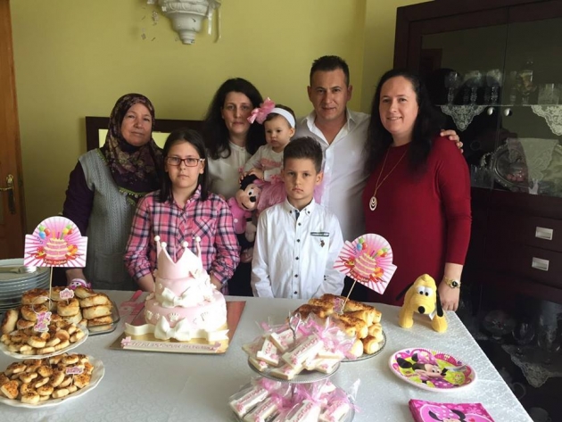 Minik Benay 1 yaşında