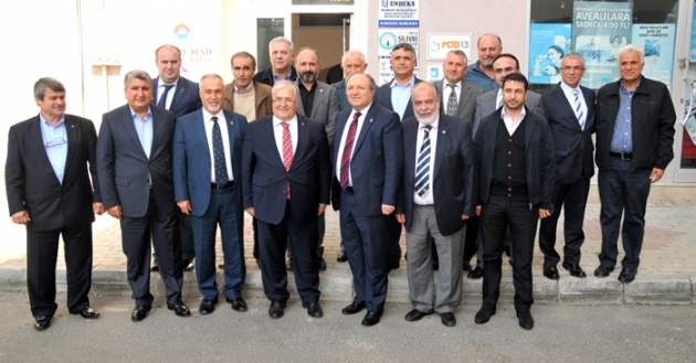 Fuat Avni'nin kim olduğunu açıkladı