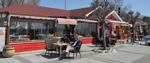 Şehit aileleri için işletmesini satıyor