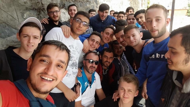 Kasaba tribünde Silivrispor sahada coştu