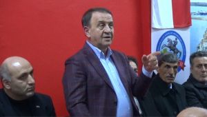 Işıklar, "Bıçakla ekmek de kesersin insan da"
