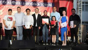 Akademi ilk mezunlarını verdi