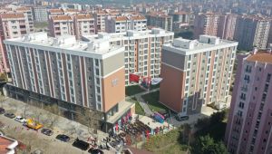 Varnalı konutlarında anahtar ve tapu teslim sevinci