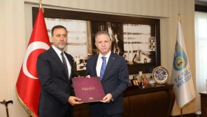 İstanbul valisi Davut Gül silivri'de temaslarda bulundu