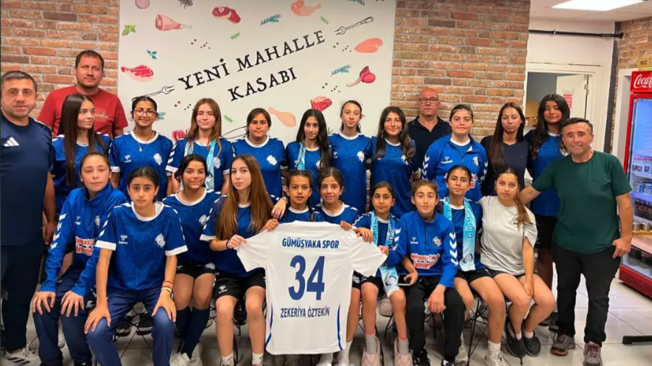 Öztekin'den futbolculara jest